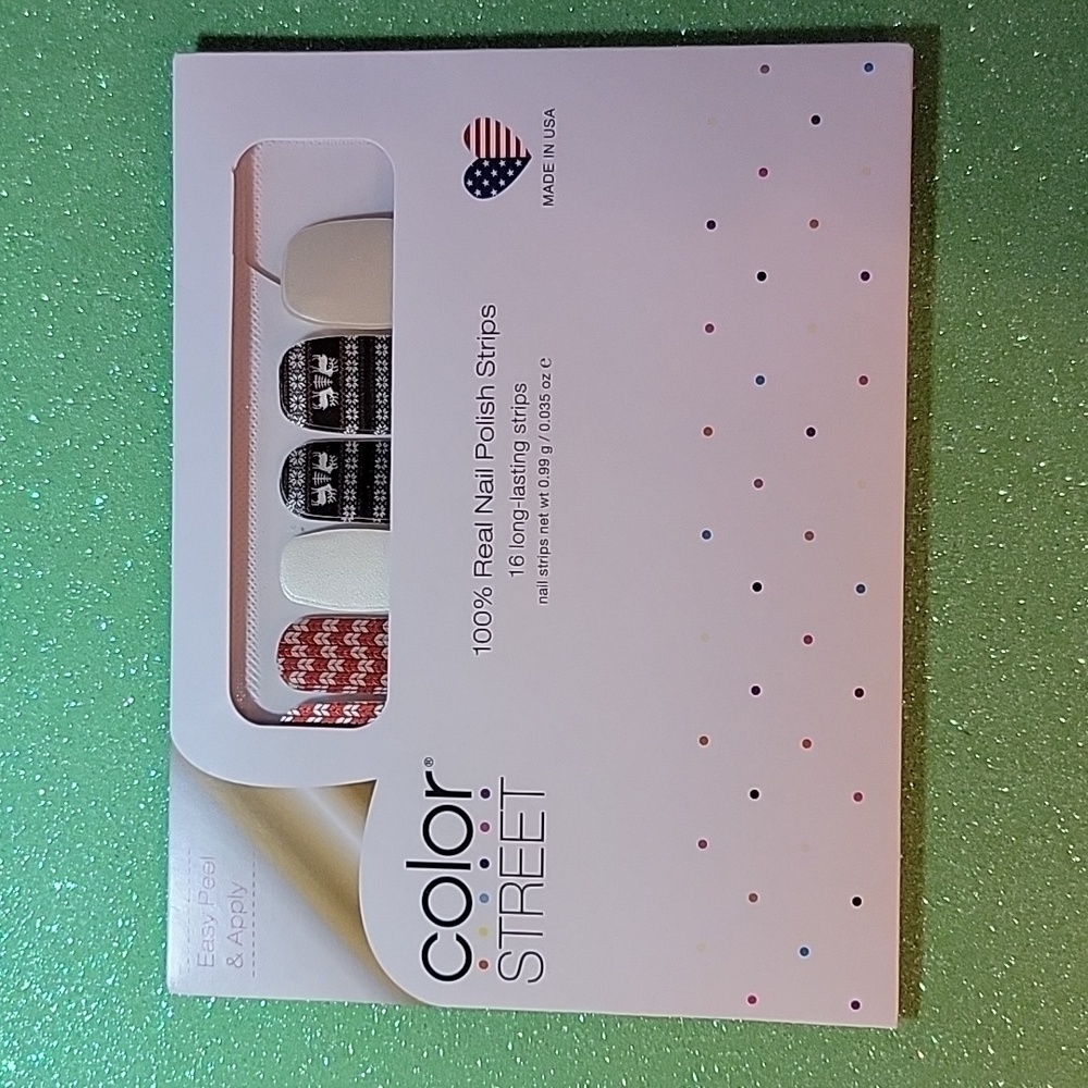 Color Street Real Nail Polish Strips Fleece On Earth